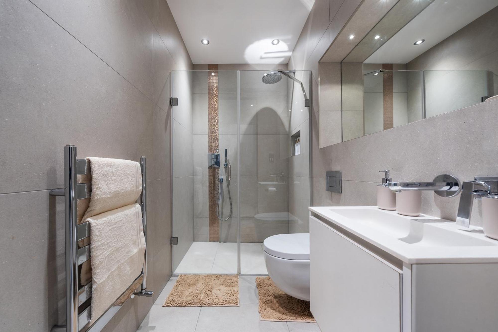 Unique Large, Luxury & Stylishtownhouse 5br London