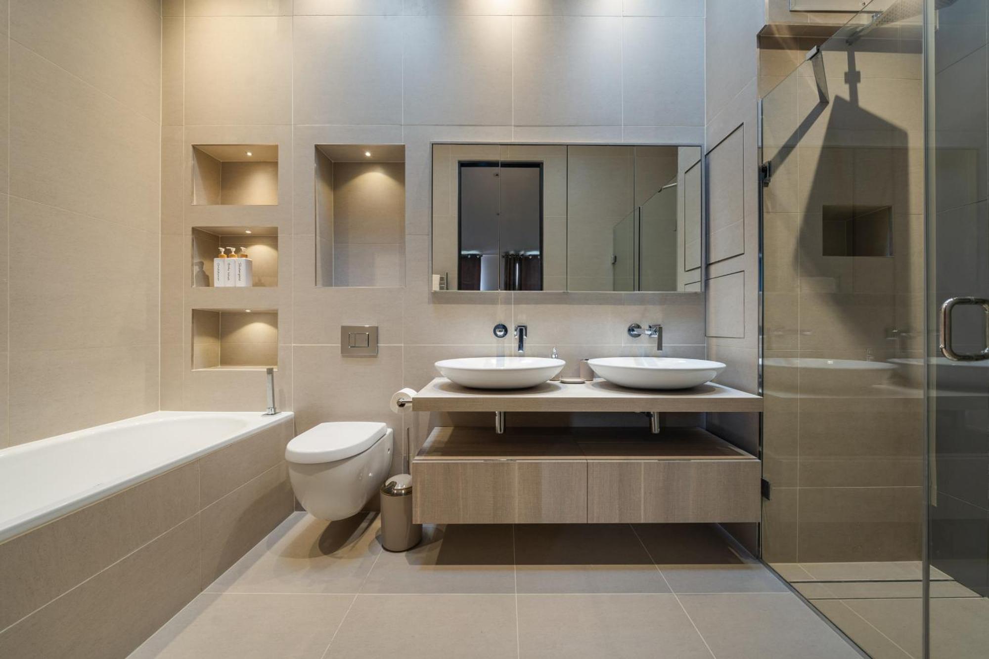 Unique Large, Luxury & Stylishtownhouse 5br Apartment *