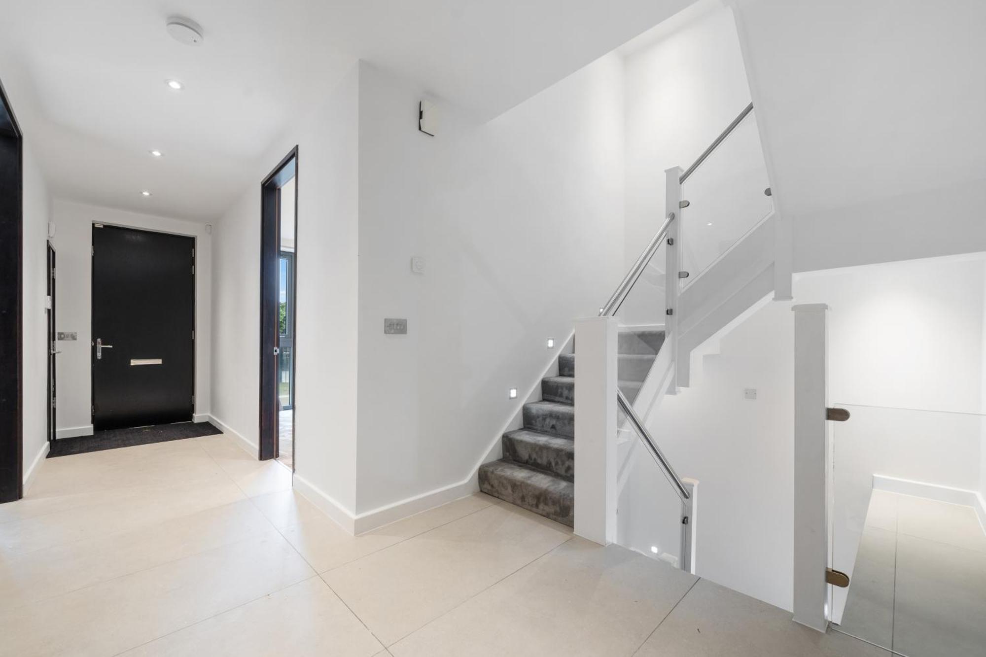 Unique Large, Luxury & Stylishtownhouse 5br Apartment